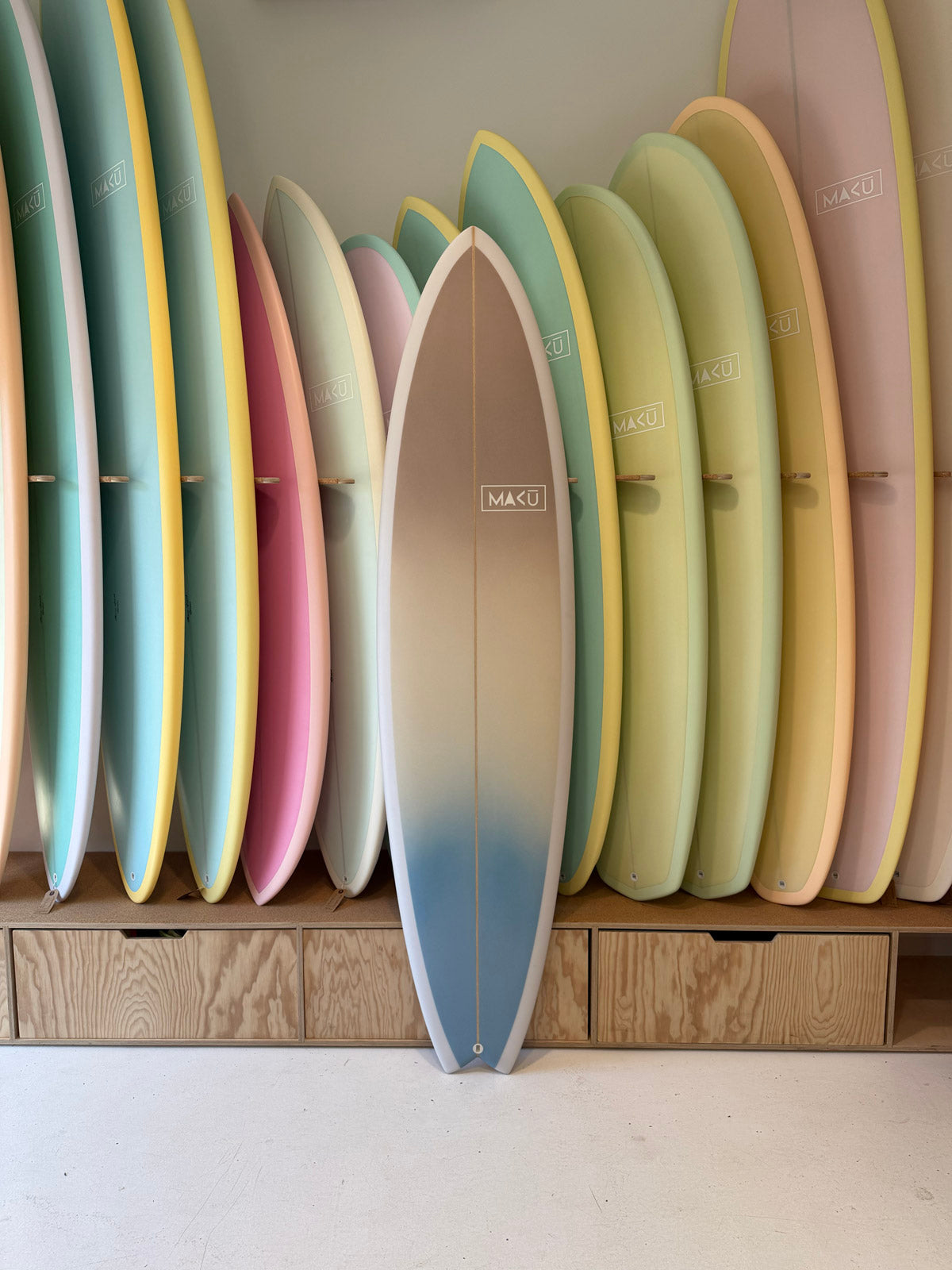 Mid length Fish tail 6'10 Promotion